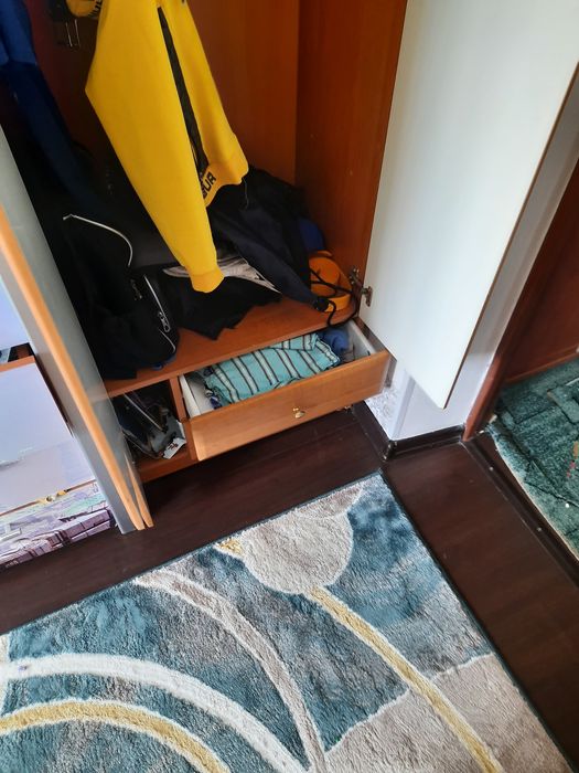 Шкаф для одежды.