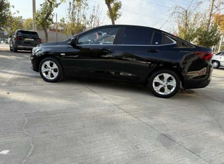 Chevrolet Onix 2025 — 2