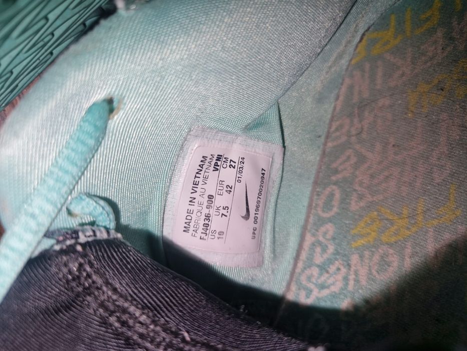 Vand Sabrina 1 si Kyrie 5 low