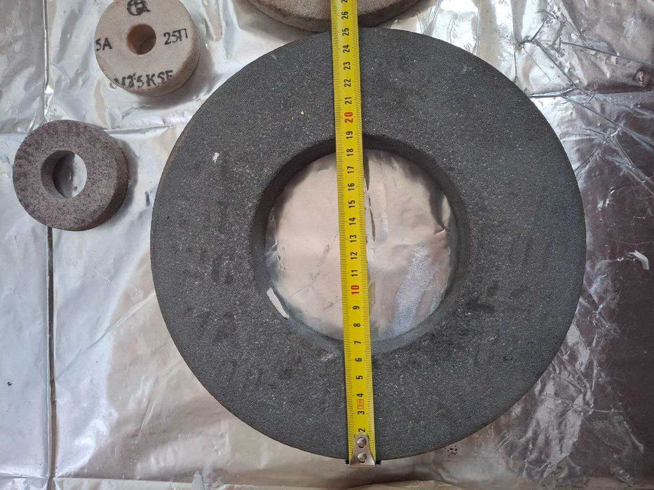 Точильный камень новый, наждачные круги