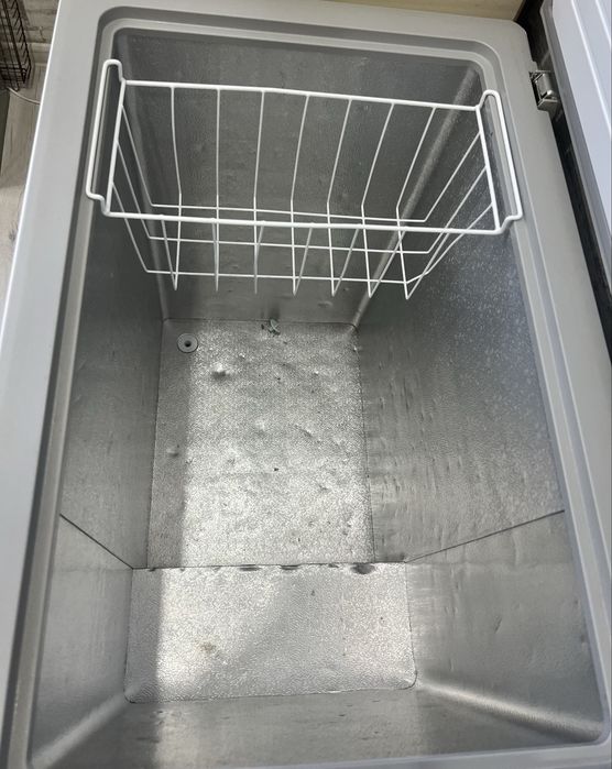 Продам морозильную камеру