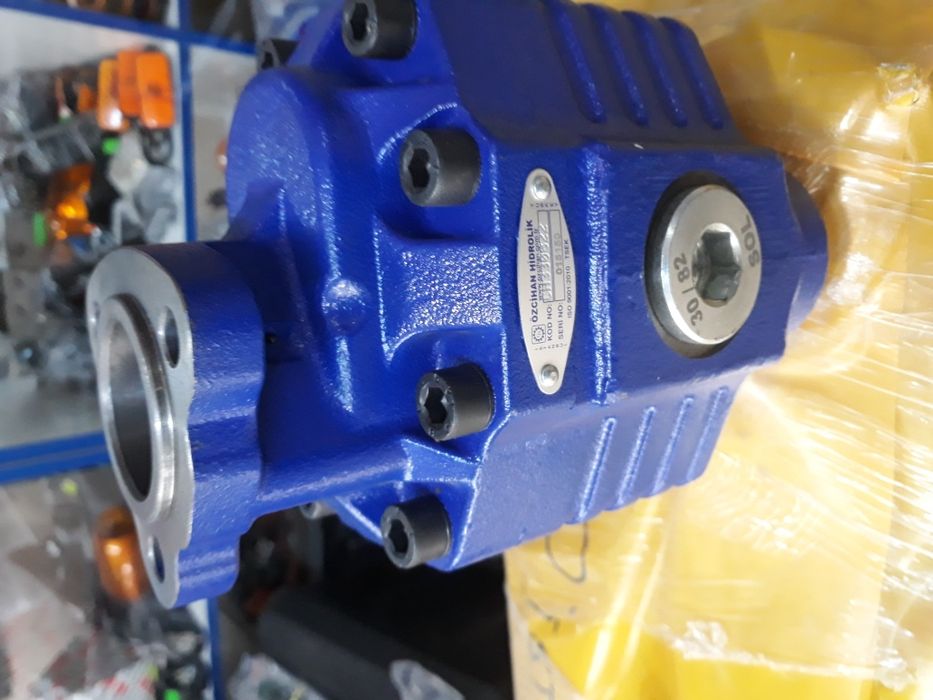 SC PETRO DIAMED pompe hid de basculare