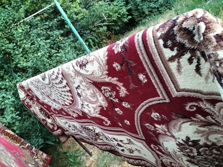 Ковры б/у, размер 2м на 3 м