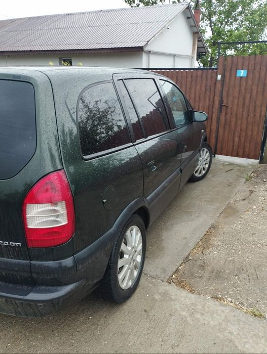 OPEL Zafira 2005