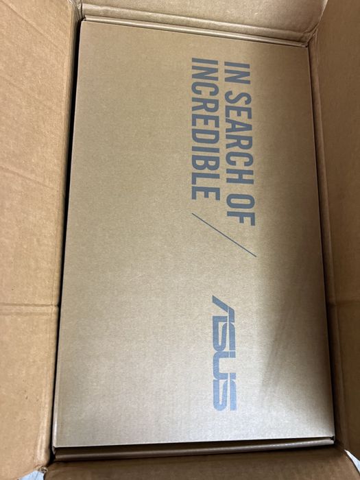 Asus vivobook F515E core i7 ram 8 gb SSD 512 Gb