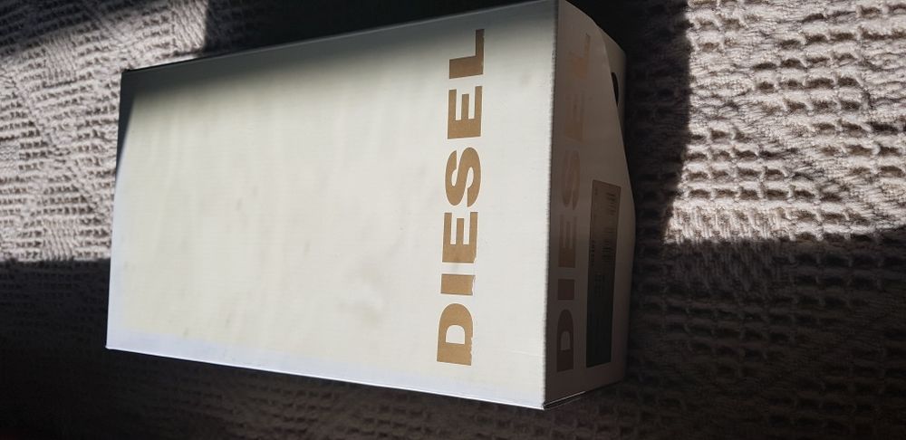 Diesel - уникални кожени спортни обувки със захабен ефект