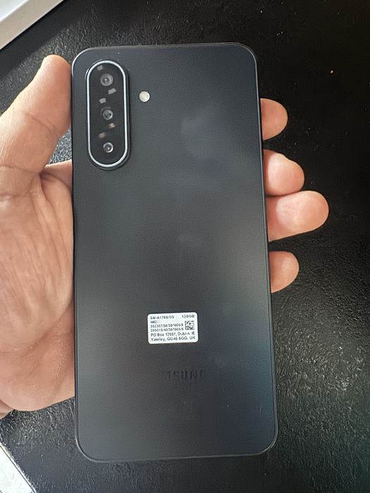 Vand Samsung A17 5G  nou
