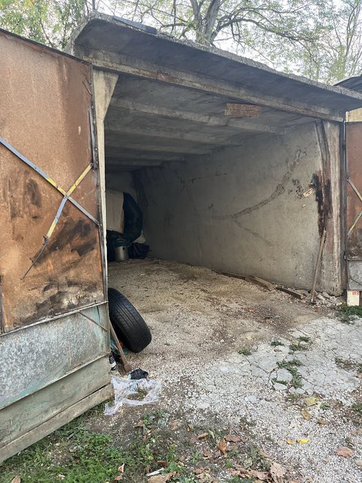 Продава се Гараж / Паркомясто в Габрово, Трендафил 1 - 18 кв.м за 56 €/кв.м - Снимка #1