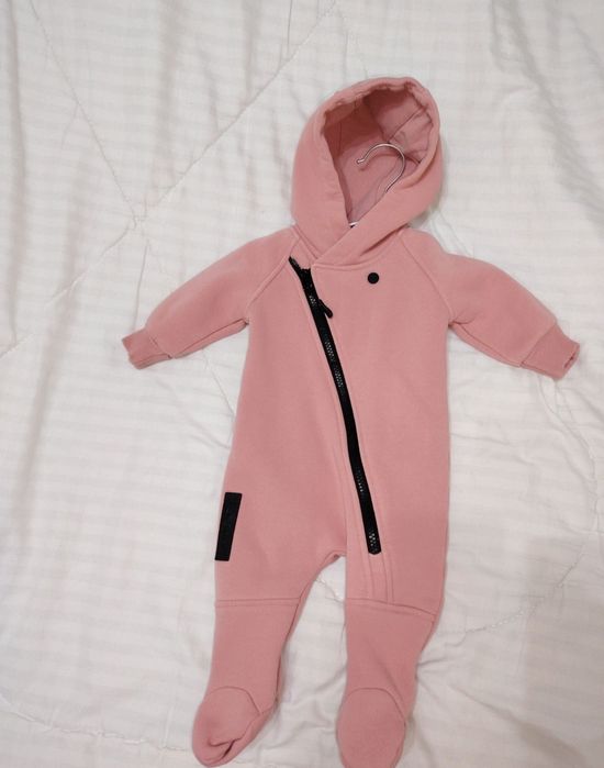 Продам детские комбинезоны