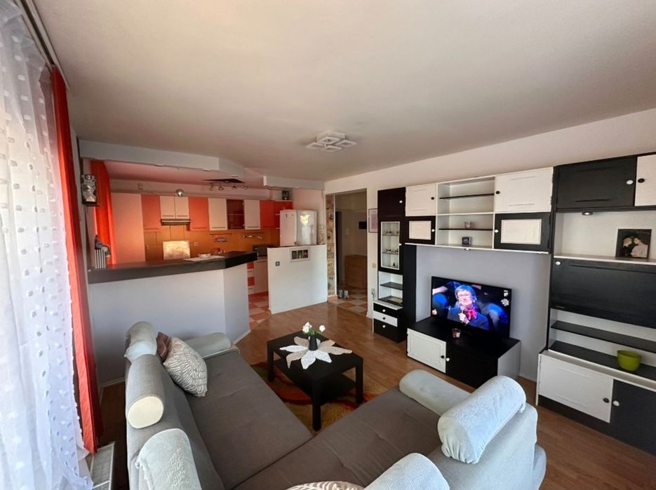 Zona Florilor, 2 camere, intermediat, parcare.