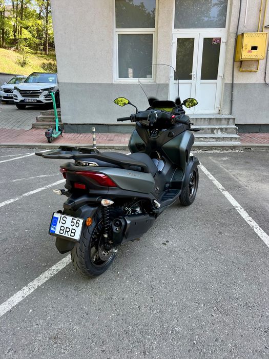 Vând Yamaha Tricity 300 2021