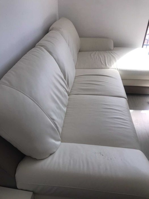 Ъглов кожен диван