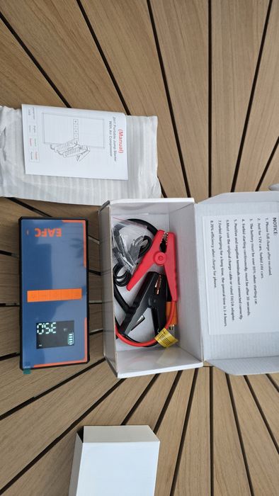 Starter pornire auto cu compresor si lanterna  2 modele  nou