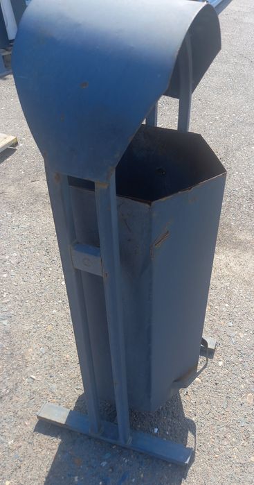 Мусорный бак б/у маркерная доска б/у