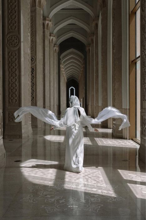 Платье на неке кию