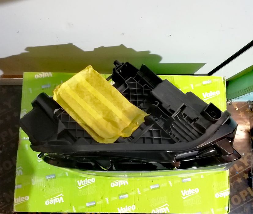 Фар Фарове за Mercedes GLB W 247 / Мерцедес ГЛБ Х 247 HELLA LED.