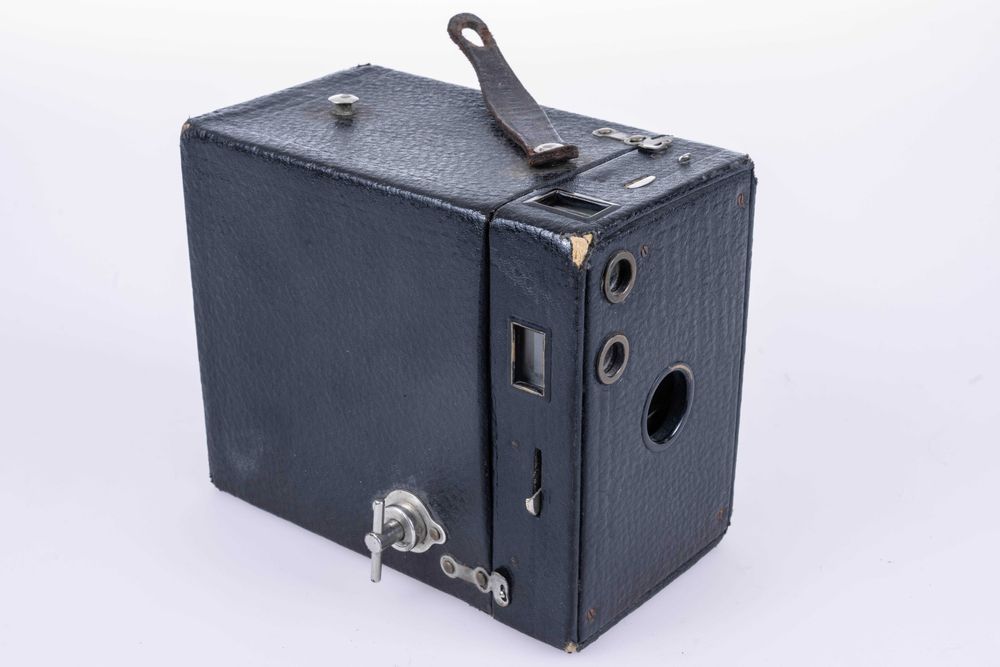 Kodak Brownie model 8 aparat foto vechi pe film