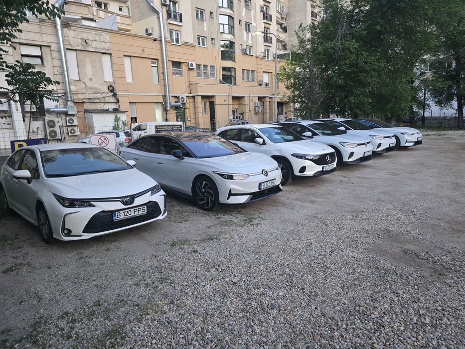 Închirieri auto Toyota HYBRID Si ELECTRICE 2024