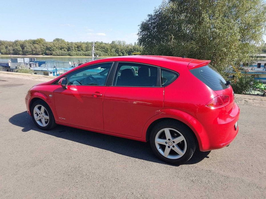 SEAT Leon 2011 — imagine 3