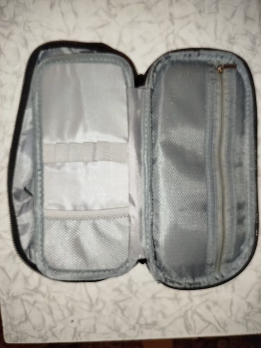 Продам пенал школьный