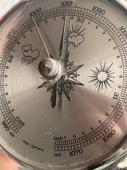 Statie meteo 100 de ani de Carl Zeiss