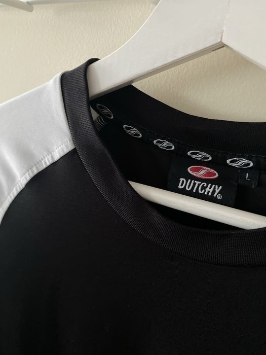 Спортна черна тениска