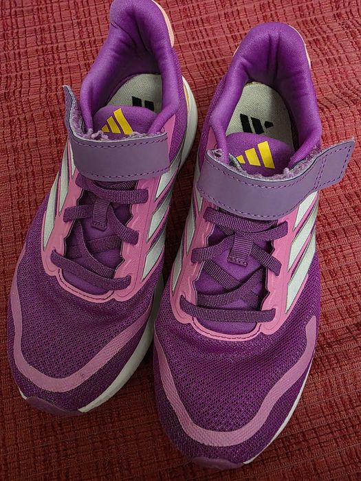 Маратонки Adidas 33