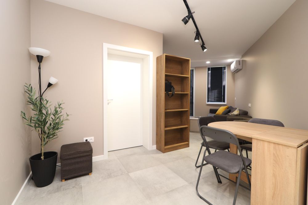 Продава се Двустаен апартамент в София, Люлин 6 - 71 кв.м за 1380 €/кв.м - Снимка #2