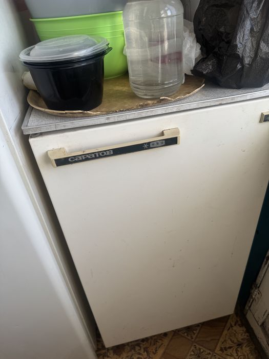 Продам морозильник