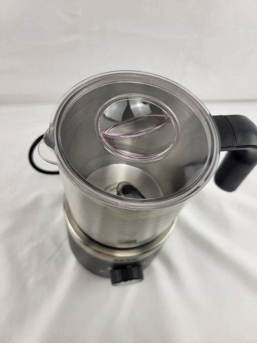 Машина за разпенване на мляко