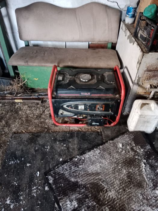 Продам бензогенератор электростанция