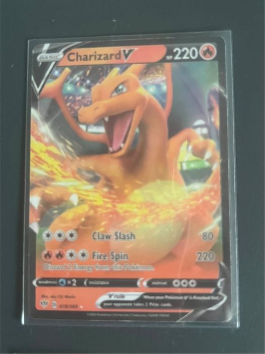 Покемон Колекционерски Карти Charizard