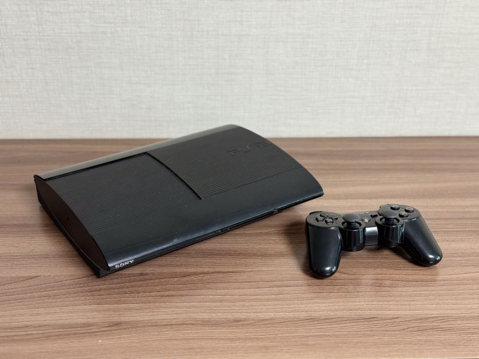 Прошитая PlayStation 3 + 65 игр