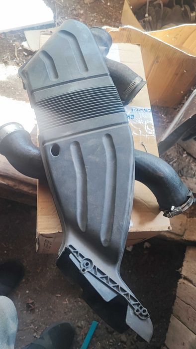 Въздуховод Ауди А4 Б7 2.0 TDI