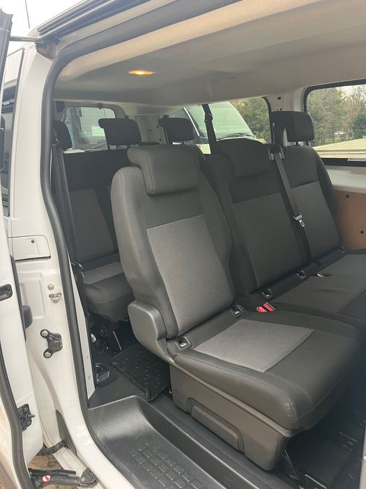 Inchiriere autocare si microbuze