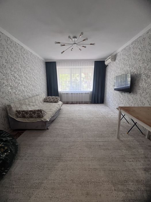 2-ком квартира, Уалиханова 1