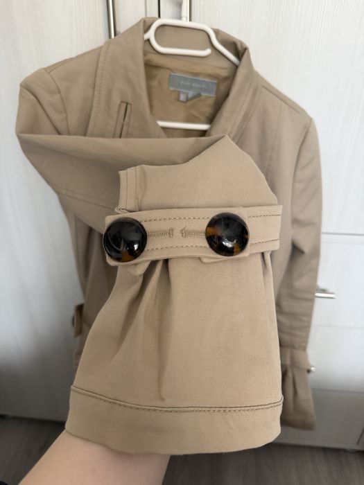 Trenci Zara superb