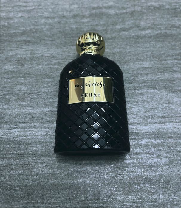 Parfum regab geisha apropae nou