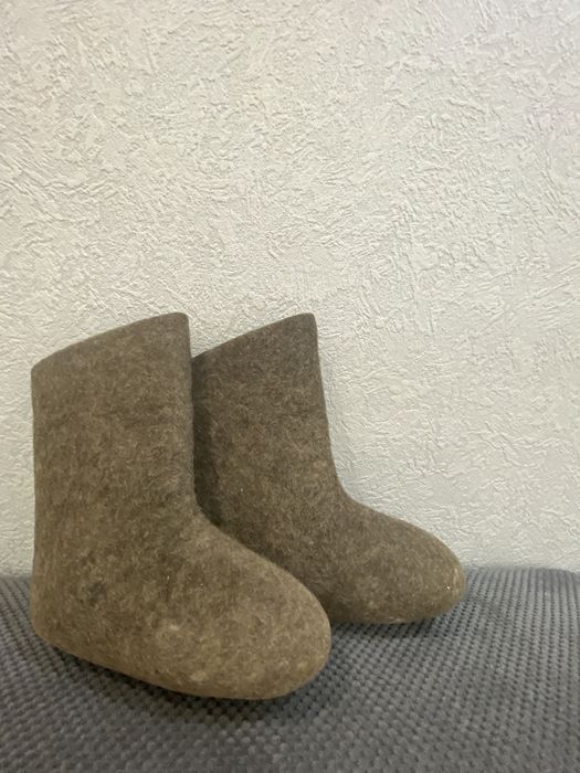 Продам валенки на 8-13 лет