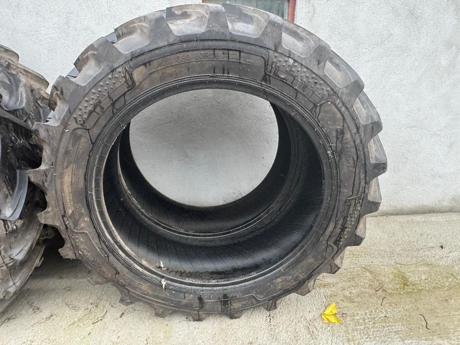Cauciucuri radiale 380/80r38 (14,9/38)