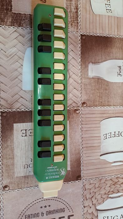 2 бр Флейтй:1-Hohner Melodia Soprano-Германия,2-Hohner Melodica Alto-