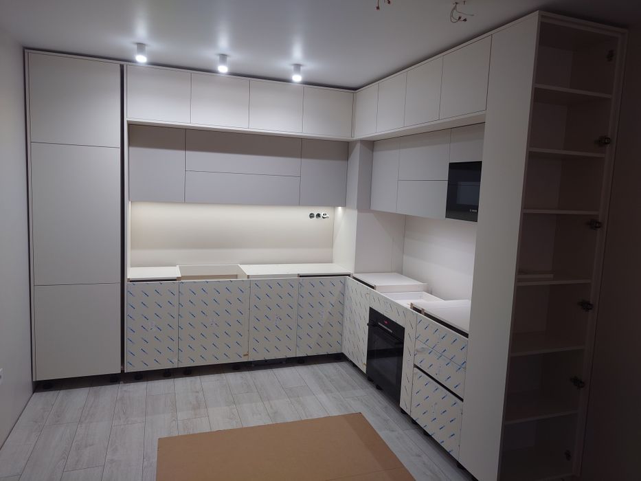 Монтаж, демонтаж на мебели