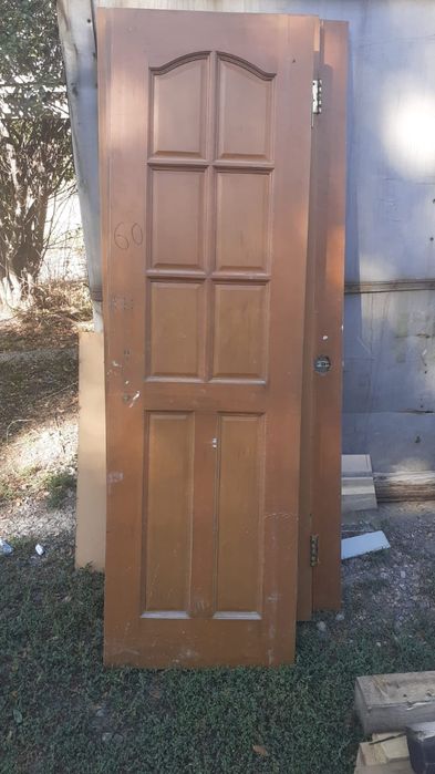 Двери б/У ағаш есіктер сатылады