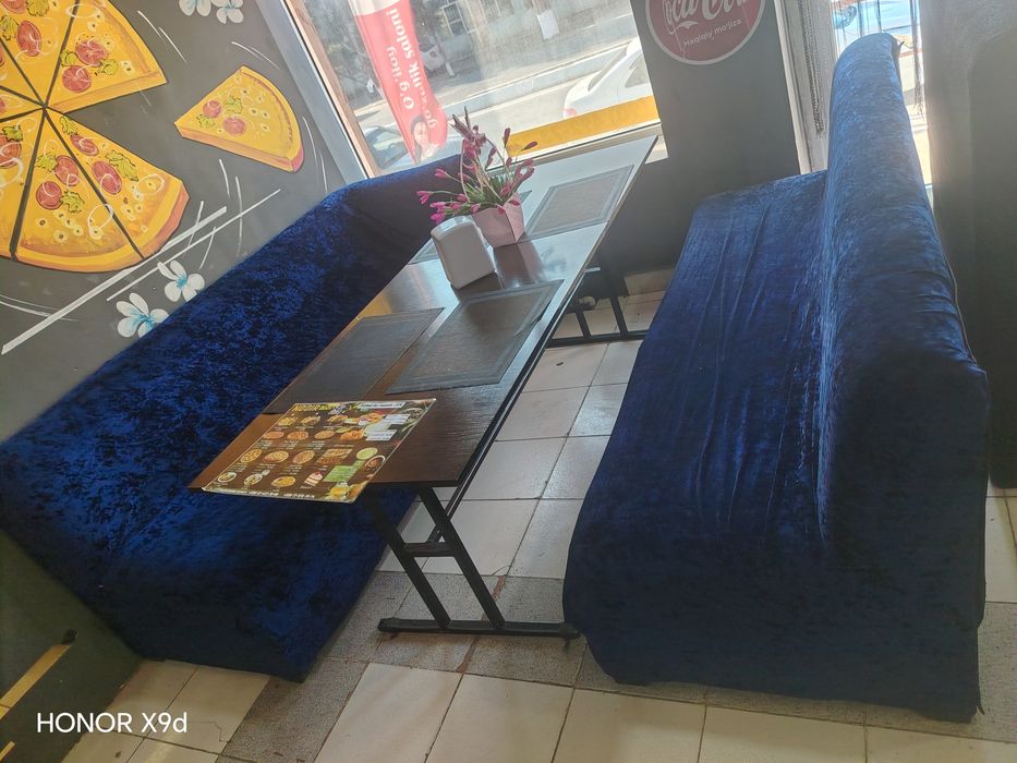 Kafe Uchun 6 kamplekt divanlar Sotiladi