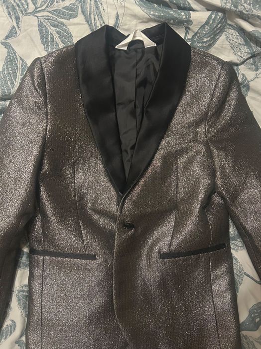 Детско /за момче/ смокинг сако за завършване на детска градина и  за ф