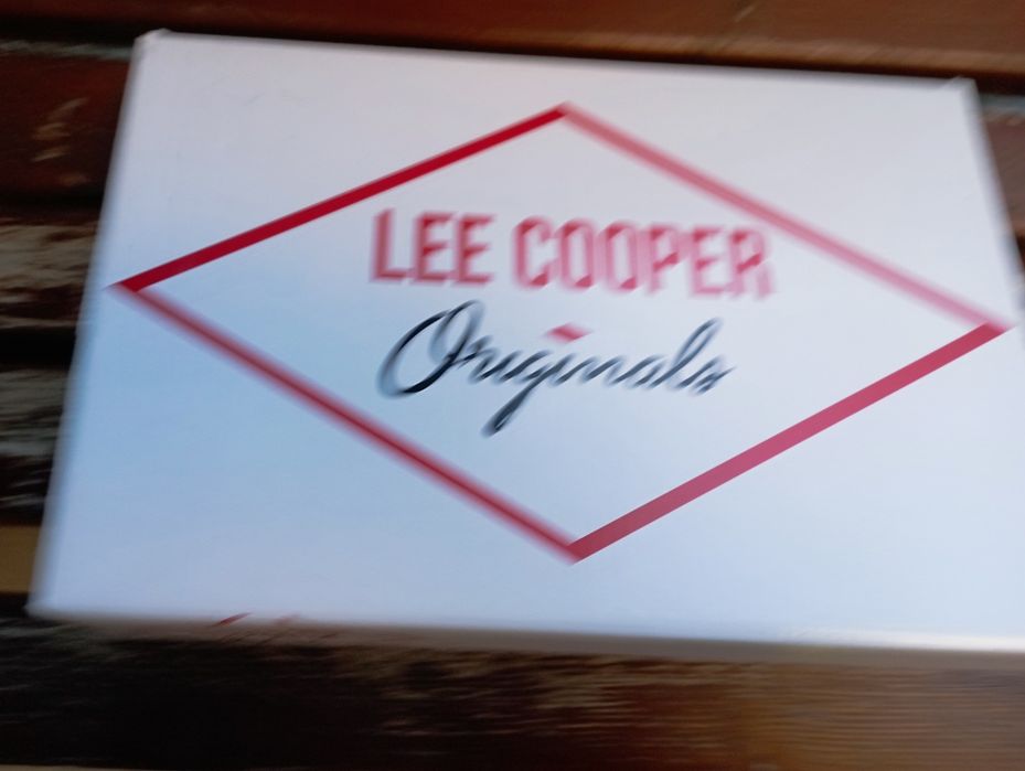 Нови обувки Lee Cooper