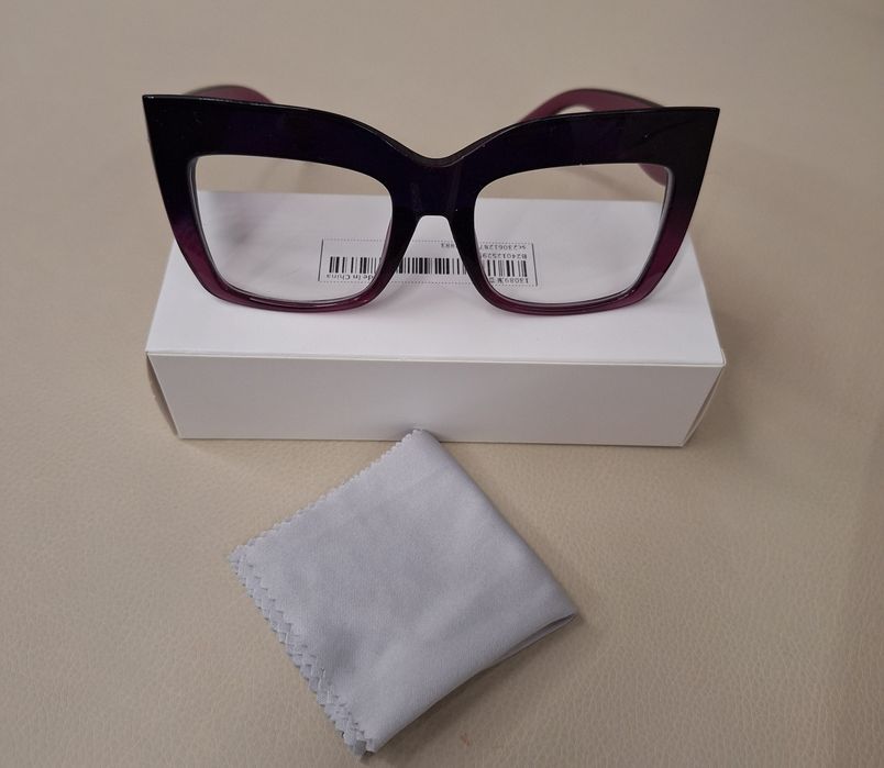 Продавам нови слънчеви очила