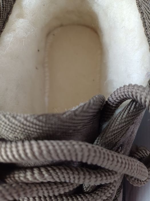 Продам мужские ботинки