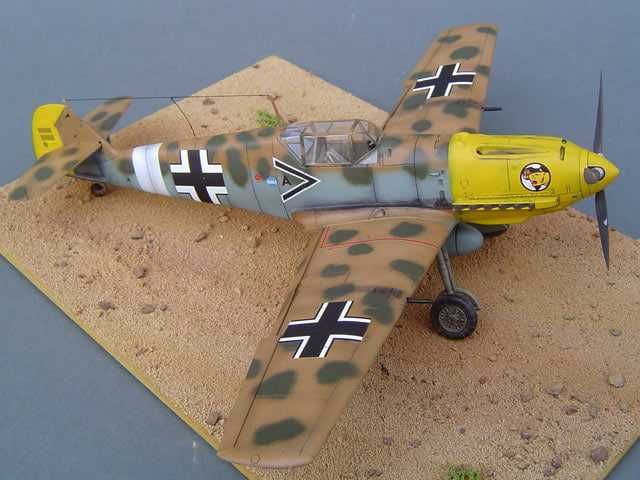 Сборная модель самолета Мессершмитт Bf 109Е (Моделист/Academy, 1/72)