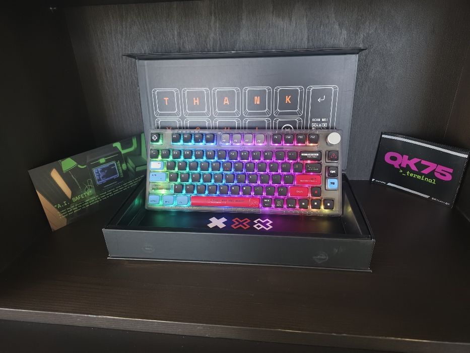 Vand tastatura qwertykey 75 terminal editie limitata
